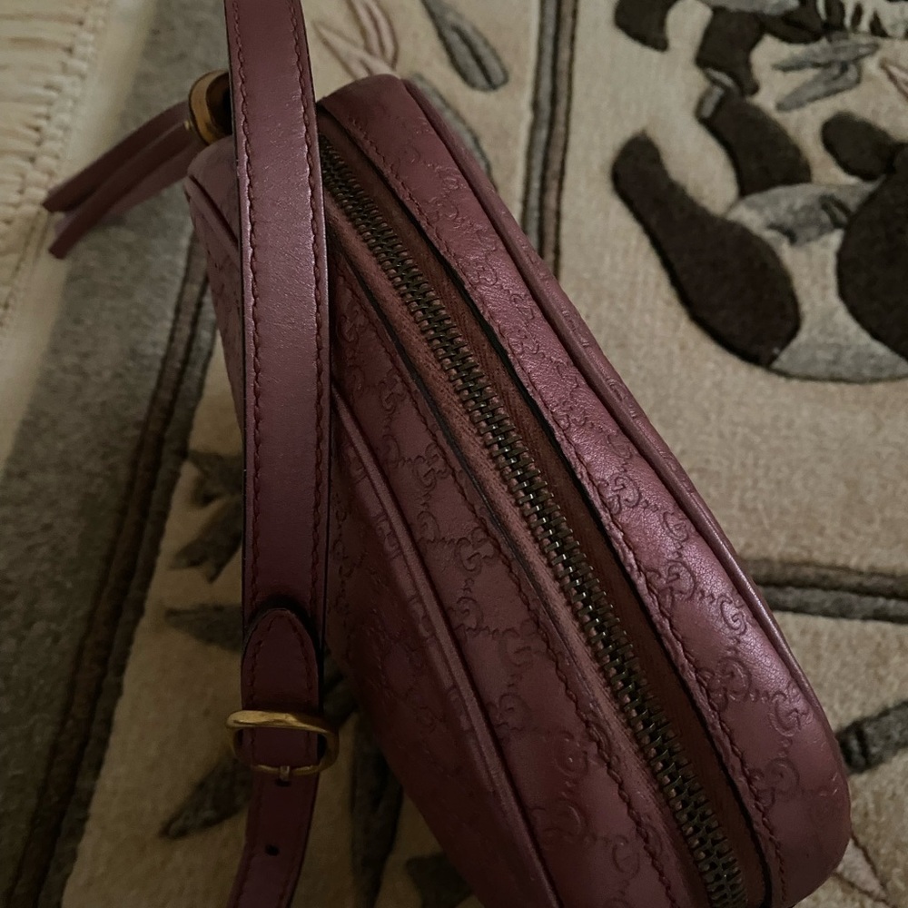 Gucci Crossbody - Picture 6 of 10